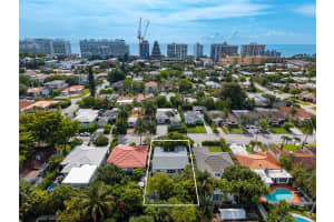 8942 Carlyle Ave, Surfside, FL 33154, - MLS#A12030845