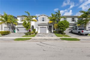 4813 NW 48th Terrace, Tamarac, FL 33319, - MLS#A12030900
