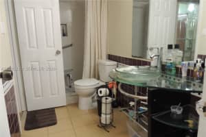 4880 NW 22nd St APT 107, Lauderhill, FL 33313, - MLS#A12031178