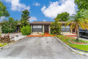 2330 Plum Ct, Pembroke Pines 2330 Plum Ct, Pembroke Pines