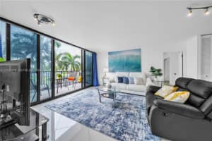 2101 S Ocean Dr APT 204, Hollywood, FL 33019, - MLS#A12031376