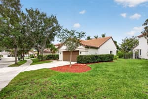 370 Carrington Dr, Weston, FL 33326, - MLS#A12031380