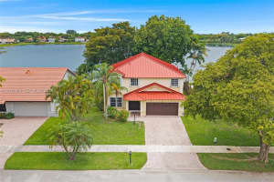 9314 Sw 212th Ter, Cutler Bay 9314 Sw 212th Ter, Cutler Bay