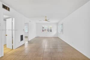 649 W Oakland Park Blvd APT 105A, Wilton Manors, FL 33311, - MLS#A12031417