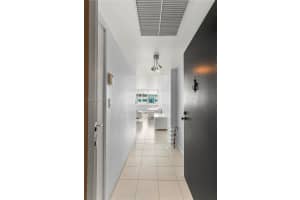 1420 Brickell Bay Drive, Miami, FL 33131 - MLS#A12031437