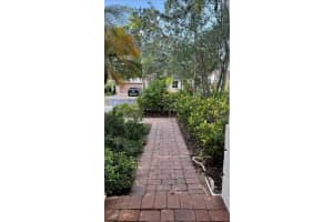 748 Tulip Cir, Weston, FL 33327, - MLS#A12031464
