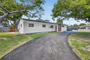 4801 Tyler St, Hollywood, FL 33021, - MLS#A12031520
