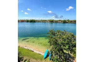 671 NE 195th St APT 425E, Miami, FL 33179, - MLS#A12031661