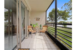 901 Colony Point Cir APT 112, Pembroke Pines, FL 33026, - MLS#A12031709