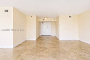 5900 Collins Ave APT 601, Miami Beach, FL 33140, - MLS#A12031729