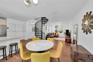 2850 Coconut Ave APT 15, Coconut Grove, FL 33133, - MLS#A12031747