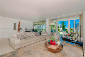 King Cole Condominium, 900 Bay Dr APT 122, Miami Beach, FL 33141, - MLS#A12031848