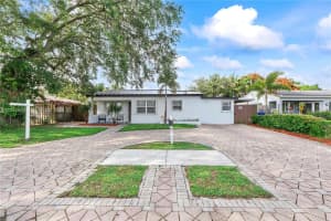 6810 Douglas St, Hollywood, FL 33024, - MLS#A12031862