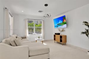2940 NE 164th St, North Miami Beach, FL 33160, - MLS#A12031870
