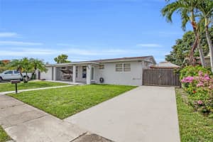 855 W 70 Pl, Hialeah, FL 33014, - MLS#A12031976