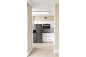 1 Glen Royal Pkwy APT 1210, Miami, FL 33125, - MLS#A12032013