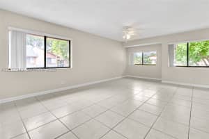 96 Wimbledon Lakes Dr, Plantation, FL 33324, - MLS#A12032040