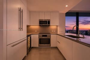 88 SW 7th St Apt 2302, Miami, FL 33130, - MLS#A12032063