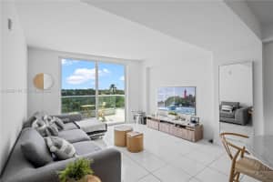 6362 Collins Ave #312, Miami Beach, FL 33141, - MLS#A12032118