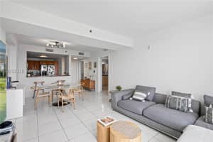 6362 Collins Ave #312, Miami Beach, FL 33141, - MLS#A12032118