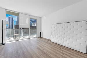 55 6th Street, Miami, FL 33131 - MLS#A12032281