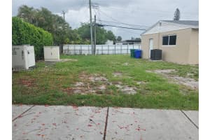2124 SW 42nd Terrace, Fort Lauderdale, FL 33317, - MLS#A12032407