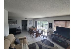 2600 Collins Ave APT 201, Miami Beach, FL 33140, - MLS#A12032465
