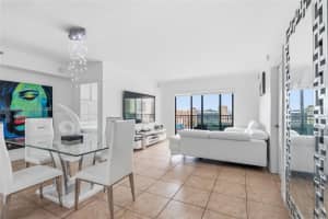 4242 Nw 2nd St 1001, Miami