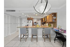 5701 Collins Ave APT 1711, Miami Beach, FL 33140, - MLS#A12032494