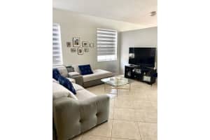 15783 NW 16th Ct, Pembroke Pines, FL 33028, - MLS#A12032562