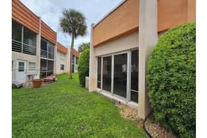 7610 Stirling Road, Davie, FL 33024 - MLS#A12032835