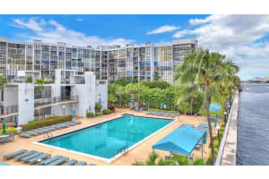 1000 Parkview Dr APT 229, Hallandale Beach, FL 33009, - MLS#A12032851