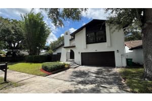 49 Forest Cir, Cooper City