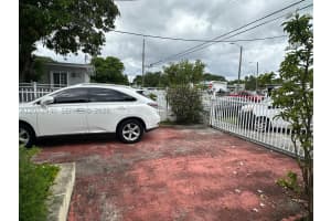 1376 NW 45th St, Miami, FL 33142, - MLS#A12032940