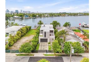 1050 Stillwater Dr, Miami Beach, FL 33141, - MLS#A12032982