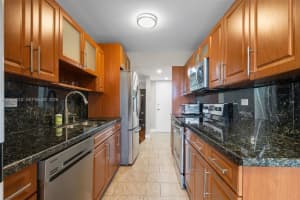 1690 NE 191st St Apt 302-1, Miami, FL 33179, - MLS#A12033010
