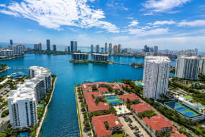 3135 NE 184th St APT 2104, Aventura, FL 33160, - MLS#A12033115