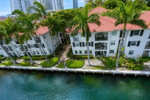 3135 NE 184th St APT 2104, Aventura, FL 33160, - MLS#A12033115