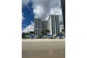 2030 Ocean Drive, Hallandale Beach, FL 33009 - MLS#A12033185