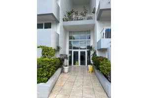 7832 Collins Avenue, Miami Beach, FL 33141 - MLS#A12033325