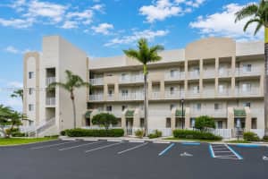7727 Southampton Terrace APT 202, Tamarac, FL 33321, - MLS#A12033366