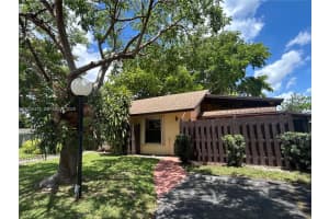 539 Briarwood Circle 257, Hollywood, Fl 33024, Hollywood
