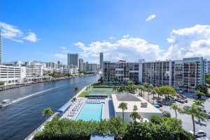 600 Parkview Drive, Hallandale Beach, FL 33009 - MLS#A12033515