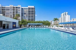 600 Parkview Drive, Hallandale Beach, FL 33009 - MLS#A12033515
