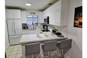 2348 W 56th St APT 19, Hialeah, FL 33016, - MLS#A12033540