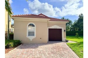 3910 Ne 10th Drive, Homestead, Fl 33033, Homestead