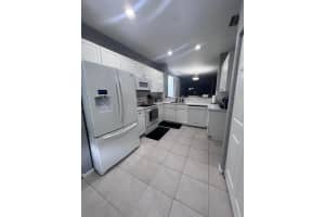 681 42nd Avenue, Plantation, FL 33317 - MLS#A12033649