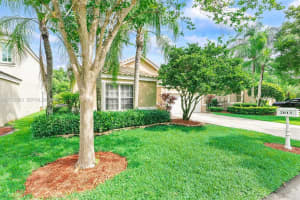 2013 Island Circle, Weston, FL 33326 - MLS#A12033663