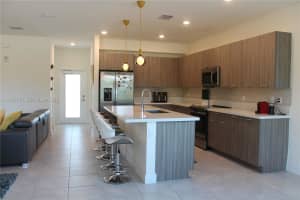 8265 41 Street, Doral, FL 33166 - MLS#A12033717