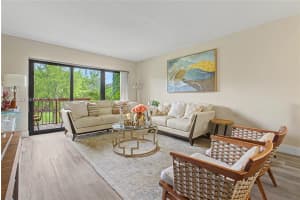 10227 9th St Circle, Miami, FL 33172 - MLS#A12033869